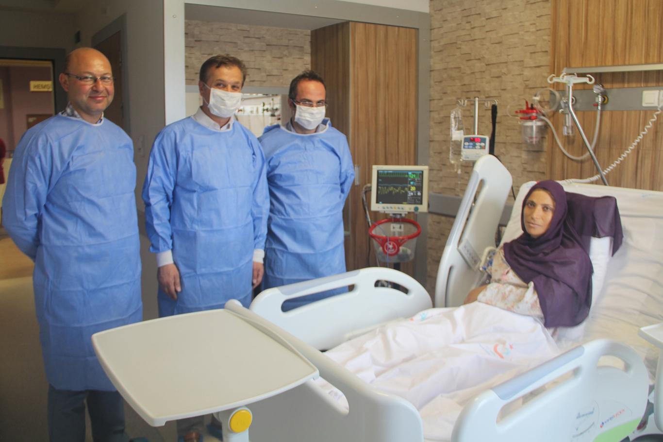 Bursa Kamu Hastanelerinde ilk organ nakli gerçekleşti Bursa Kamu Hastanelerinde ilk organ nakli gerçekleşti